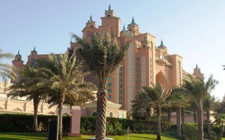 Palm Island Drive , Dubai