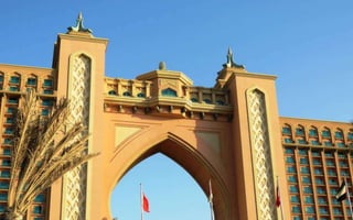 Palm Island Drive , Dubai