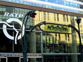 Paris metro signs (v.m.)