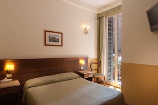 Particolare di una camera dell’Hotel Centrale, un albergo di grande fascino di Roma