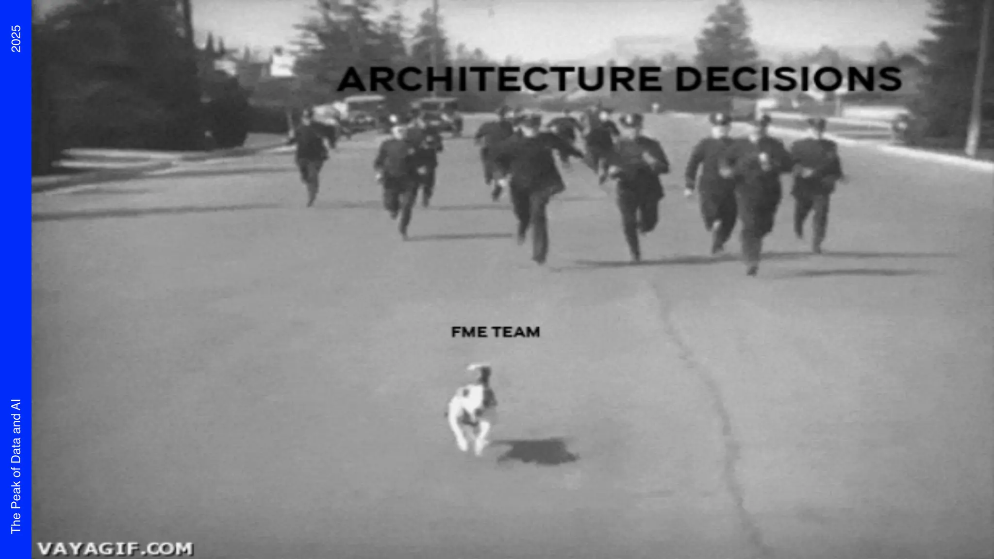 2025
The
Peak
of
Data
and
AI
 