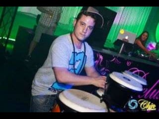 PERCUSIONISTA JOSE GOMEZ