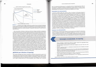 • Utilizar sstrategias de tapering para disminuir la fatiga, mantener las capacidades ffsicas,
aumentar la puesta en forma y mejorar el rendimiento.
• Crear estrategias individualizadas de dlsminucion progresiva que duren entre una Y dos
semanas.
• Durante el tapering, mantener la intensidad de entrenamiento entre moderada Y alta para
evitar el desentrenamiento.
• Disminuir el volumen de entrenamiento entre el 41 y el 60 % del volumen pre-tapering. Si le
precede un entrenamiento extenso, puede estar justificado disminuir el volumen de entrena-
miento entre el 60 al 90 % del volumen pre-tapering.
• Mantener la frecuencia de entrenamiento en un 80 %, o mas, de las frecuencias pre-tapering.
• Utilizar modelos de disminuci6n progresiva no lineales y progresivos.
• Esperar mejoras del rendimiento aproximadas de un 3 % en respuesta a la disminuci6n pro-
gresiva de trabajo.
Adaptado de Mujika y Padilla, 2003 (41), Mujika, 1998 (34), y Bosquet, et al. 2002 (4).
Estrategias recomendadas de tapering
Volumen de entrenamiento
Probablemente, la reducci6n del volumen de entrenamiento para disminuir la carga de tra-
bajo es el metodo mas discutido en la li~:ratura cie~tffica (4'. 19, 34, 41, 59, _61). Puede
hacerse acortando la duraci6n de cada sesion de trabaio. reduciendo la frecuencia de entre-
namiento o hacienda ambas cosas (4, 41). Es preferible la primera opci6n, dado que parece
que es la que ejerceun mayor efecto sobre la efectividad de la disminuci6n progresiva (4).
lntensidad del entrenamiento
La literatura cientffica indica que, cuando se reduce el volumen ~ la fre~uencia dura1;1-te el
tapering, puede estar justificado mantener ligeramente elevada la ~ntens1dadde trabaJ~ (4,
24, 30, 34, 41, 50, 59). Parece que esta esta estrechamente relacionada co~ la capacidad
de mantener las adaptaciones de rendimiento ~nducidas por el ~~trenam1ento ?urante
los perfodos de reducci6n de las cargas de trabajo (17, 58). Tambien. se ha sugendo que
la intensidad es un factor clave para mantener las adaptaciones fisiol6gicas inducidas ~or
el entrenamiento durante la disminuci6n progresiva de las cargas (4, 44). En_loses~d1os
sobre entrenamiento de resistencia, los investigadores han detectado q~e las mte1;1-s1~ad~s
de trabajo mas bajas (QO % vo, max) durante los periodos de ta~ering tienden ~ disminuir
O
mantener el rendimiento de resistencia (25, 33). Par el contrano, cuando se mcluyen en
el cargas de gran intensidad (~90 % V02 max), el rendimiento tie~de a i~crem~ntarse (58) .
De igual modo. con respecto al entrenamiento de fuerza ypoten~ia, las 11~ves~1gadores han
determinado que mantener la intensidad durante el tapering, rruentras d1smm_uye el volu-
men de entrenamiento, mejora el rendirniento de la fuerza (11, 27) y la potencia (6b, ~lb).
Por tanto, parece justificado durante el tapering mantener la intensida~ del entrena?;1ento
y ajustar las cargas de trabajo, manipulando el volume1:1, la frecuencia o la duracion del
tapering (41, 59) (ver «Estrategias recomendadas de tapering»).
ffsico (la preparaci6n) disminuiran. lo cual ~ue~e provocar el _desentrenamiento (40). En
esta situaci6n, el tapering no aumenta el rendimiento y resulta meficaz. Por tanto, el ~ntre-
nador debe comprender las interacciones entre la intensidad, el volumen y la frecuencia del
entrenamiento con la duraci6n de la disminuci6n progresiva de las cargas.
231
Pico de rendimiento para la competici6n
Factores que afectan al tapering
Hay muchas estrategias para incluir el tapering en el plan de entrenamiento anual (4). El
componente clavede cada una de ellas es modificar el plan de trabajo para reducir la carga
de entrenamiento (es decir, el volumen de trabajo, su intensidad e, incluso, su frecuencia).
La efectividad de esta reducci6n dependera de la duraci6n del tapering (59) y de su relaci6n
con la carga de trabajo previa (61). Si dura demasiado, tanto la fatiga coma el potencial
Baja esta premisa, el tapering se emplea para eliminar la fatiga acumulada (consiguiendo
un mayor nivel de forma), a la vezque mantiene la puesta en forma (la preparaci6n). Debido
a que el nivel de esta es relativamente estable durante muches minutes, horas y dfas, se con-
sidera que es un componente de cambio lento de la preparaci6n del deportista. Par et
contrario, la fatiga es un componente de cambio rapido, ya que es altamente variable y se
afecta par las estresores psicol6gicos y fisiol6gicos (64, 65). Por tanto, cuando la carga de
entrenamiento disminuye durante el tapering, la fatiga acumulada se elimina rapidamente,
mientras que el potencial fisico se mantiene durante un tiempo determinado, segun el tipo
de disminucion progresiva utilizada y la carga de trabajo total previa a esta fase (4, 5).
Aunque la premisa en la que sebasa la disminuci6n progresiva de las cargases alga simple,
su implementaci6n es compleja. Si la duraci6n del tapering es excesiva, el nivel de forma
conseguido por el programa de entrenamiento puede disminuir, provocando un estado
de desentrenamiento (40) y la reducci6n del nivel de rendimiento (figura 9.4). Esta reduc-
ci6n de las cargas de entrenamiento puede considerarse coma el compromise entre el
grado de disminuci6n del trabajo y la duraci6n de dicha reducci6n (61 ), que se combinan
para determinar el nivel de puesta en forma para rendir. Par ejemplo, si las cargas de trabajo
previas al tapering son muy elevadas, puede ser necesaria una mayor reducci6n en la inten-
sidad, o la duraci6n, del tapering para maximizar la disminuci6n de la fatiga que exigeuna
gran puesta en forma (30, 61). Por tanto, la disminuci6n progresiva de las cargas es alga
mas que su simple reducci6n en el entrenamiento; implica integrar muches factores para
elevar la forma del deportista y optimizar su rendimiento.
FIGURA 9.4 lnterrelaci6n entre la tatiga, la preparaci6n, la puesta en forma y la duraci6n del tapering.
Durante la disminuci6n progresiva,la fatlga disminuye rapidarnente, mientras la preparaci6nse mantiene
durante algo mas de tiempo, en funci6n de la composici6n del tapering y de la carga de trabajo previa.
Sin embargo, si el tapering se extiende demasiado, la preparaci6n puede disminuir hasta provocar el
desentrenamiento.
Duraci6n del tapering (dias o semanas)
..........-, .........
··..... , ...., ....
··-··-··-··
.·,.
·,. .....................
.8 ~
c •
<I) •
.E ••
t1l •
c •
~ ·.
c ·.
<I) •
<I) ••
"Cl ••
c •
(]) .
E
::::,
~
• • • • • • • • • • Preparaci6n
---- Puesta en forma
..··.··.-,
··.••
-·.
Efecto -,
de -,
desentrenamiento ••••
....• .. ;i
- • · - • • - Tapering
• • • • • • •" • • Fatiga
Duraci6n optima del tapering
Duraci6n sub6ptima del tapering; esta es excesiva
Periodizaci6n
230
 