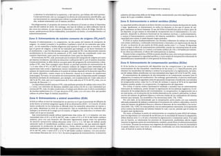 Zona 6: Entrenamiento de compensaci6n aer6bica (ECAe)
El ECAe facilita la recuperacion del deportista tras las competiciones y las sesiones de
entrenamiento de alta intensidad, caracteristicas de las zonas 2 y 3. Especificamente, para
eliminar los metabolitos del sistema y acelerar la recuperacion y la regeneracion, las sesio-
nes de trabajo deben planificarse con una intensidad muy ligera (45 al 60 % del V02 max).
El entrenamiento de resistencia de alta intensidad es un componente necesario para la
adaptacion y la mejora del rendimiento. Sin embargo, generalmente, el ejercicio extenuante
afectanegativamente al organismo antes de que pueda recuperarsey fortalecerse.Losmetodos
de recuperacion activa, como los 5 a 20 min de cidismo o carrera al 50 % de la capacidad
maxima, pueden ayudar a la recuperacion y la regeneracion de! deportista.
Por contra, el reposo estatico (perrnanecer tumbado o sentado) tras un entrenamiento
extenuante de resistencia, puede retrasar la regeneracion de los sistemas organicos y la eli-
minacion de los subproductos del entrenamiento. La recuperacion y la regeneracion van a
ser mas lentas, con la elevacion de los niveles plasmaticos de cortisol y adrenalina, la dismi-
nucion de! mimero de globules blancos y menores niveles de los catalizadores del sistema
inmune (por ejemplo, los neutrofilos y los monocitos) (66b, 72b, 159b).
Por otro lado, se ha demostrado que la recuperacion activa (junta con una nutricion
adecuada postsesion de trabajo) contrarresta el incremento de cortisol y adrenalina, anula la
cafda del mimero de globules blancos y elimina el descenso de los neutrofilos y los mono-
citos (66b, 72b, 159b). En otras palabras, tras un entrenamiento extenuante, la recuperacion
activa reinicia las funciones del sistema inmune lo cual, a su vez, permite que el cuerpo se
recupere mas rapidamente.
Por tanto, al finalizar la sesion de entrenamiento se completa la parte dificil del trabajo,
pero los deportistas con voluntad de sacrificarsepor la necesidad de mejorar la adaptacion,
deben dedicar otros 15 a 20 min a fomentar la regeneracion y mantenerse sanos. Sise opta
por no hacerlo, se ralentizaran los procesos de recuperacion, pudiendose afectar negati-
vamente la siguiente sesion de entrenamiento; tambien, puede llevaral sobreentrenamiento
ya la lesion. Durante las semanas muy exigentes de entrenamiento, la zona de intensidad 6
se puede utilizar una o tres veces, en ocasiones, combinada con otras intensidades (en tal
caso, al final de la sesion de trabajo ).
Zona 5: Entrenamiento a umbral aer6bico (EUAe)
La capacidad aerobica elevadaes un factor decisivoen todos los eventos de duracion de media
a larga. Igualmente, es determinante en todos los deportes en los que el aporte de oxi-
geno representa un factor limitante. El uso del EUAe es beneficioso para la mayor parte de
los deportes, ya que mejora la velocidad de recuperacion tras el entrenamiento y la com-
peticion, desarrolla la eficiencia funcional de los sistemas nervioso y cardiorrespiratorio,
y mejora el funcionamiento econornico del sistema metabolico. Tambien incrementa la
capacidad para tolerar el estres durante largos periodos.
El EUAe se realiza fundamentalmente con elevados vohimenes de trabajo sin interrup-
cion (ritmo uniforme), o utilizando entrenamiento a intervalos con repeticiones de mas de
10 min. La duracion de una sesion de EUAe puede oscilar entre 1 y 2 horas. El deportista
solo consigue el efecto de entrenamiento pretendido cuando las concentraciones de acido
lactico se mantienen entre 2 y 3 mmol, y un latido cardiaco de 130 a 150 latidos por minuto.
Si las cifras son inferiores, el efecto del entrenamiento es dudoso.
Durante la fasecompetitiva, el EUAe sepuede planificaruna o dos vecespor semana como
metodo para mantener la capacidad aerobica, y como sesion de recuperacion reduciendo la
intensidad pero manteniendo el nivel general de forrna fisica.
subjetiva del deportista debe ser de fatiga media, manteniendo una velocidad ligeramente
mayor de la que considere comoda.
323
Entrenamiento de la resistencia
Zona 4: Entrenamiento a umbral anaer6bico (EUA)
El EUA se refiere al nivel de intensidad de un ejercicio en el que el porcentaje de difusion de
acido lactico al torrente sanguineo iguala al de su eliminacion (EUA= 4-6 mmol). El acido
lactico producido en los rmisculos se difunde entre los miisculos adyacentes en reposo y,
por tanto, disminuye su nivel de concentracion. Este se metaboliza en los rmisculos que
trabajan y se elimina de la sangre por el corazon, el higado y los rmisculos a la misma velo-
cidad con la que se acumula.
Este entrenamiento puede utilizar repeticiones mas cortas, de 1 a 6 minutos, con una
intensidad entre el 85 y el 90 % del V02 max, o entre el 92 y el 96 % del latido cardiaco
maxima, pero con una duracion del descanso ligeramente mayor entre los episodios
de ejercicio (proporcion trabajo-descanso entre 1:0,5 y 1:1). Tal tipo de trabajo puede
estimular tanto el metabolismo aerobico como el anaerobico. sin que aumente signifi-
cativamente la produccion de acido lactico, Dicho efecto tambien puede conseguirse
mediante repeticiones mas largas: entre 5 y 7 repeticiones de 8 a 15 min entre el 80 y el
85 % del V02 max, o entre el 87 y el 92 % del latido cardiaco maxima, con una propor-
cion trabajo-descanso de 1:0,3 y 1:0,5. En estos programas de entrenamiento, la sensacion
Zona 3: Entrenamiento de rnaxlmo consumode oxigeno (V02maxT)
Durante el entrenamiento y la competicion, las dos partes del sistema de transporte de
oxigeno -la central (corazon) y la periferica (capilares a nivel de los musculos que traba-
jan) - seven sometidas a fuertes exigencias para aportar el oxigeno que se necesita. Dado
que el aporte de oxigeno, a nivel de los rmisculos que trabajan, es un factor limitante en
el rendimiento, y que los deportistas con gran capacidad de V02 han demostrado mejores
rendimientos en los eventos de resistencia, el V02 maxf debe ser considerado como una
cuestion importante, tanto para los entrenadores como para los deportistas.
El incremento del V02 max, provocado por la mejora del transporte de oxigeno por parte
del sistema circulatorio, aumenta la extraccion y utilizacion del 02 por el sistema muscular.
Consecuentemente, se debe dedicar una gran parte del programa de entrenamiento a desa-
rrollar el VO2
max. Para conseguir estos efectos, se precisan periodos de entrenamiento de
1 a 6 min entre el 90 y el 100 % del consumo maxima de oxigeno (mas intensidad para
repeticiones mas cortas y ligeramente menos intensidad para repeticiones mas largas). El
mimero de repeticiones realizadas en la sesion de trabajo depende de la duracion especffica
de] evento deportivo: cuanto mayor es la duracion, menor es el mimero de repeticiones
(mas largas). Por tanto, en una sesion de entrenamiento dada, el deportista puede conseguir
beneficios similares de rendimiento, por ejemplo, con 6 repeticiones de 3 min cada una al
100 % de V02 max, que con 8 repeticiones de 5 min cada una al 95 % del V02 max, con un
intervalo de descanso 1: 1.
Losdeportistas pueden mejorar el V02 max mediante periodos de trabajo mas cortos (30 s
a 2 min), con intervalos de descanso tambien mas cortos (10-30 s) y una intensidad por
encima del V02 max. En tales condiciones, el trabajo sera efectivo por el efecto acumulativo
de muchas repeticiones (4 a 12) que alcancen el V02 max, y no con una o dos, que pueden
utilizar en primer lugar al sistema anaerobico.
a ralentizar la velocidad de la repeticion, o del ejercicio, por debajo del nivel previsto.
Consecuentemente, este no conseguira los efectos de entrenamiento planificados, que
son incrementar su capacidad para tolerar la produccion de acido lactico. En lugar de
ello, acabara entrenando con el sistema aerobico.
Psicologicamente, el proposito de entrenar la tolerancia al lactato es situar al deportista
mas alla del umbral de dolor. Sin embargo, este tipo de trabajo no debe utilizarse mas de
dos veces por semana, ya que expone al deportista a niveles criticos de fatiga. Hacerlo en
exceso. puede provocar efectos indeseables, acercandole a la lesion, a la extralimitacion o al
sobreentrenamiento.
Periodizaci6n
322
 