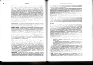 r
'ii·'·
,I
Tecnica
El esprint es una actividad balistica en la que una sucesion de zancadas de carrera lanzan el
cuerpo hacia delante, a velocidad maxima, sabre cierta distancia. El esprint consta de dos
fases principales: la de no contacto (o de vuelo) y la de contacto o soporte. La primera fase
contiene la recuperacion y la preparacion del aterrizaje, mientras que la segunda incluye
tanto el aterrizaje como las subfases de frenado excentrico y de propulsion concentrica (1).
Durante el esprint, el deportista alterna las fases de apoyo y de vuelo. Cuando entra en la
fase de apoyo, una accion excentrica de absorcion de fuerzas precede a una contraccion
concentrica explosiva (fase de propulsion). A medida que aumenta la velocidad de carrera,
se incrementa el tiempo en que permanece en la fase de vuelo y disminuye el que ocupa
durante su fase de apoyo (1). Cuando disminuye el tiempo que emplea en esta fase, es
especialmente importante que el deportista demuestre una alta produccion de fuerza por
unidad de tiempo (RFD)para mantener, o continuar aumentando, la velocidad de carrera.
La disminucion de la duracion de la fase de apoyo es esencial para el exito de cualquier
actividad a gran velocidad, la cual depende directamente de la capacidad de mejora de la
fuerza maxima y la potencia. Este es el motivo por el que podemos afirmar que:
• Nadie puede ser rapido sin ser fuerte previamente (el entrenamiento de fuerza hace
que se sea rapido ).
• Si se desea ser rapido. hay que tener una fase de contacto de una duracion corta.
Solo ganando fuerza maxima y potencia se podra disminuir la duracion de la fase de
contacto (de apoyo). Paraconseguirlo,sedeben mejorar la fuerza maxima y la potencia
de los rmisculos cuadriceps, gemelos y soleos.
La velocidad a la que corre o esprinta un deportista depende en gran medida de la inter-
accion entre la velocidad y la longitud de zancada. Cuando acelera, y se aproxima a su velo-
cidad maxima, aumentan la velocidad y la amplitud de zancada. La longitud de zancada
se relaciona tanto con la altura corporal coma con la fuerza ejercida durante la fase de
propulsion. Sin embargo, los velocistas de elite tienden a conseguir mayor velocidad y lon-
gitud de zancada en menos tiempo, lo cual sugiere que ambas cosas pueden optimizarse
con intervenciones apropiadas de entrenamiento. Las fases del esprint son: de salida, de
aceleracion y de velocidad maxima.
Salida. La posicion optima de salida es la posicion media talon-punta del pie, inde-
pendientemente de si el deportista esta sabre dos puntos de apoyo (de pie), tres o cuatro
(agachado). El comienzo del esprint desde la posicion de salida es para superar la inercia,
de zancada (2, 92). Rossy colaboradores (92) sugieren que esta reduccion de la velocidad de
zancada es producto de la fatiga neural, la cual modifica los esquemas de reclutamiento y
el porcentaje de disparo de la unidad motora.
Durante un esprint, como la carrera de 100 m lisos, hay un reclutamiento preferente de las
fibras musculares tipo II (contraccion rapida), las cuales son especialmente susceptibles a la
fatiganeural aguda, coma resultado de lostiempos cortos de contracciony la granvelocidad de
conduccion axonica (74). A medida que progresa la carrera,hay una reduccion progresivadel
reclutamiento, producido probablemente como resultado del funcionamiento «menor-que-
el-optimo» del cortex motor (92). Se ha descrito una reduccion de la activacion muscular
del 4,9 al 8,7 %, una vez conseguida la velocidad maxima de la carrera. Esta reduccion en el
reclutamiento puede estar causada por la fatiga de la union neuromuscular, la disminucion
de la velocidad de disparo o la reduccion del reclutamiento de unidades motoras de umbra}
mas elevado (tipo lib o Ilx) (92).
Rossy colaboradores (92) postularon que la fatiganeural real puede disminuir la sensibili-
dad refleja.Inclusopensando que estapor demostrar que ocurra coma respuestaal ejerciciodel
esprint, es posible que una gran cantidad de estiramientos-acortamientos traumaticos puedan
reducirla sensibilidad refleja,lo cualpuede disminuir la producdon de fuerzadurante la carrera
(92). Estareduccion en la produccion de fuerza puede deteriorar el rendimiento en el esprint.
r1
333
l'f
: 1
:1
I
11:11
1,r
1: I
ji 1
l
11
i 111
Ii:'
Ii
r1, r
f
'i
I!
1:
I,/
~)
1'
·1,
q
! I
!,
I
: I
I I
!' i
I I
rIi1
!
I
l'
1,
Entrenamiento de la velocidad y la agllidad
Ilx o Ilb - Ila - I), lo cual es una desventaja para el rendimiento del velocista (104). Por el
contrario, el entrenamiento develocidad puede incrementar el contenido de fibras tipo II (25,
31, 47, 48). Un programa de entrenamiento develocidad que provoque la exposicion frecuente
a episodios lacticos induce un cambio bidireccional hacia el tipo de fibras Ila (I - Ila - lib
o Ilx) (3, 4, 91). Sin embargo, parece que si se incorpora trabajo de resistencia en el plan de
entrenamiento, estaadaptacion favorableen la composicion de la fibramuscular puede cambiar
(91). Proporcionar descanso insuficiente entre repeticiones o series de esprint (42, 60, 91), e
incluir solo esprints de larga duracion (19, 58, 91, 96), provoca una transicion similar en el
tipo de fibra que la observada en el entrenamiento de resistencia. Con esta informacion, los
entrenadores deben considerar cuidadosamente el contenido del programa de periodizacion
del entrenamiento. El primer problema del plan es que los deportistas que han de expresar
granvelocidad, deben evitarel entrenamiento de resistenciatradicional, coma el trabajo lento
de larga distancia (LLD). En segundo lugar, dependiendo de las necesidades del deportista y
del deporte que entrena, la utilizacion de intervalos cortos de descanso y de repeticiones de
esprints mas largosdebe reservarsepara la fasepreparatoria general del plan de entrenamiento
anual. A medida que el deportista progresa a su fasepreparatoria espedfica, ya su fasecompe-
titiva, la utilizacion de esprints mas cortos, con intervalos de descanso mas largos, le ayudara
a producir movimientos a mayor velocidad.
Factores neurales. El entrenamiento a gran velocidad, coma los esprints a intensidad
maxima, requiere un elevado nivel de activacion neural (29, 52, 81, 92). Varios factores
neurales influyen en la habilidad de esprintar, incluidos la secuencia de la activacion
muscular, el reflejo de estiramiento y el desarrollo de la fatiga neural (92).
Activacion muscular. Cuando se realiza un movimiento de velocidad, se activa una gran
cantidad de musculos diferentes, a intensidades y momentos especfficos, para optimizar
la rapidez de movimiento (92). Parece que el entrenamiento provoca la perfeccion de los
esquemas de inervacion neural y un mayor desarrollo y eficacia del programa motor (72,
92). Es probable que la proporcion en la que contribuyen los musculos co-agonistas se
modifique con los cambios en la velocidad de la contraccion muscular (20, 92). Tambien
se ha descrito que las modificaciones del ciclo estiramiento acortamiento (CEA) (92)
contribuyen a las fuerzas de propulsion durante la carrera (29). Finalmente, parece que es
importante la capacidad para reclutar selectiva o totalmente las fibras musculares tipo II en
la optimizacion de la capacidad de rendimiento en el esprint (92). Realizar practicas de
entrenamiento con actividades balisticas o explosivas (por ejemplo, esprints, levantamiento
de peso, pliometrfa) puede modificar el reclutamiento de las unidades motoras, de tal
forma que la fibra tipo II se reclute antes (38).
Reflejo de estiramiento. Es posible que los reflejos de estiramiento de latencia corta
influyan en el rendimiento de carrera del esprint (92). En particular, el reflejo de
estiramiento parece que mejora la produccion de fuerza cuando el deportista esprinta.
Durante la fase de vuelo (se discute mas adelante en la seccion titulada «Tecnica»). se
activan los numerosos rmisculos implicados en el desarrollo de la fuerza (35) y hay un
incremento de la sensibilidad de las espinas musculares (36, 40, 92). Las adaptaciones en
la sensibilidad de las espinas musculares, inducidas por el entrenamiento, se producen
como respuesta al trabajo del esprint (55, 56), y pueden mejorar la rigidez muscular
sabre la superficie de contacto (92). Tal incremento de la rigidez muscular parece que esta
relacionado tanto con la velocidad maxima de carrera como con el mantenimiento de la
velocidad (21, 64). Tambien parece que dicho aumento disminuye el tiempo de contacto
durante la fase de apoyo, incrementando la velocidad de desarrollo de la fuerza y los picas
de fuerza generados en ese momenta (92).
Fatiga neural. La fatiga neural, o nerviosa, puede afectar al rendimiento del esprint
reduciendo la capacidad para generar fuerza voluntariamente (90). Cuando la fatiga se
manifiesta durante un esprint maxima de 100m, hay un ligero declive de la velocidad, espe-
cialmente en la ultima fase de la carrera, que corresponde a la disminucion de la velocidad
Periodizaci6n
332
 