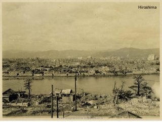 Hiroshima
Prof. Douglas Barraqui
www.dougnahistoria.blogspot.com.br
 