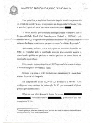 Em frente aos fundos!