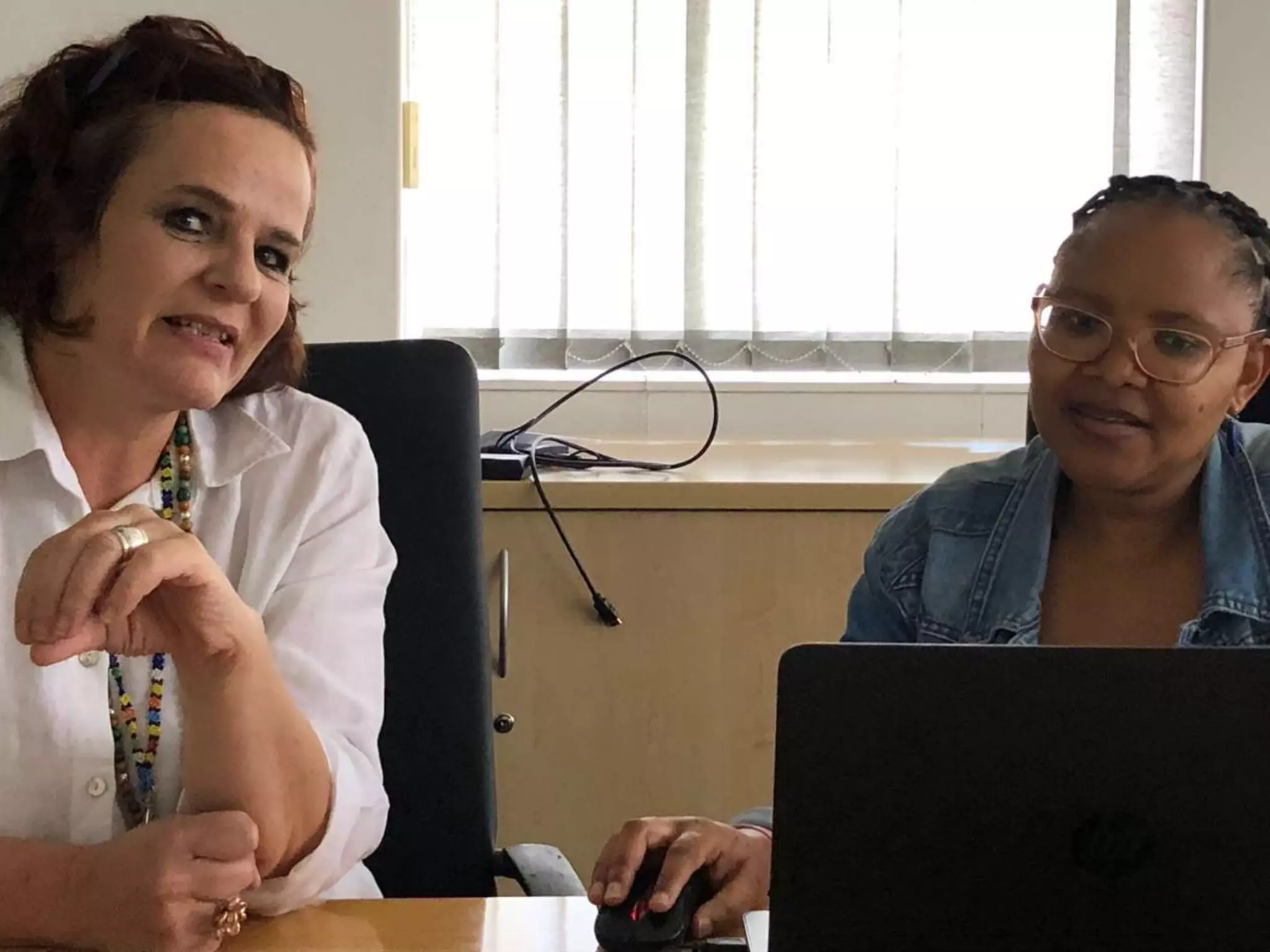 Design like a pro! Poster design for librarians