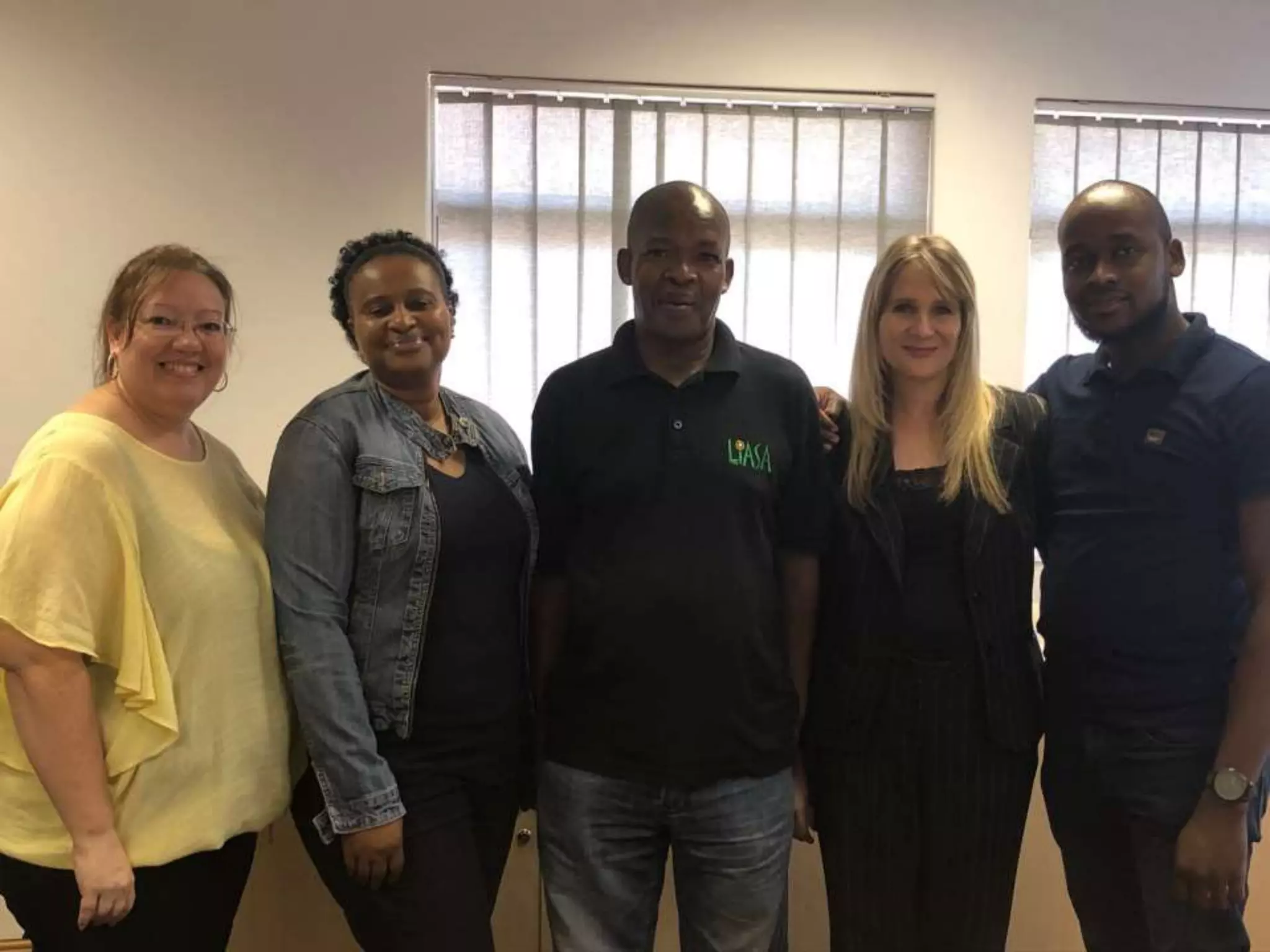 Design like a pro! Poster design for librarians