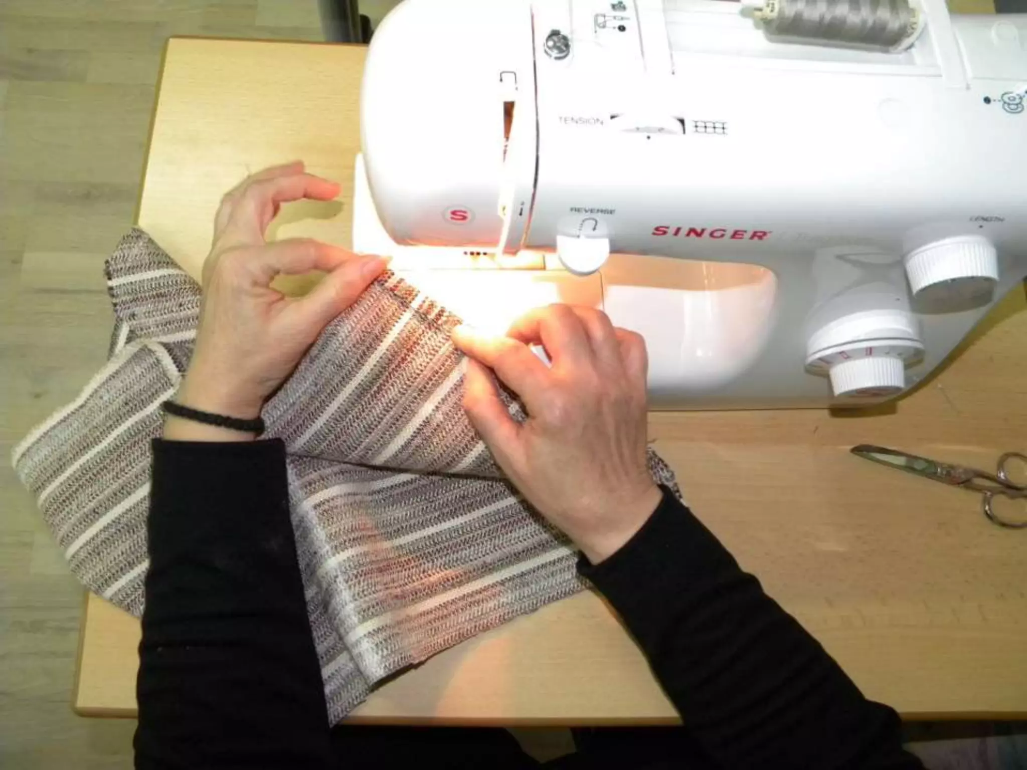 Photo instructions sewing bag work skills