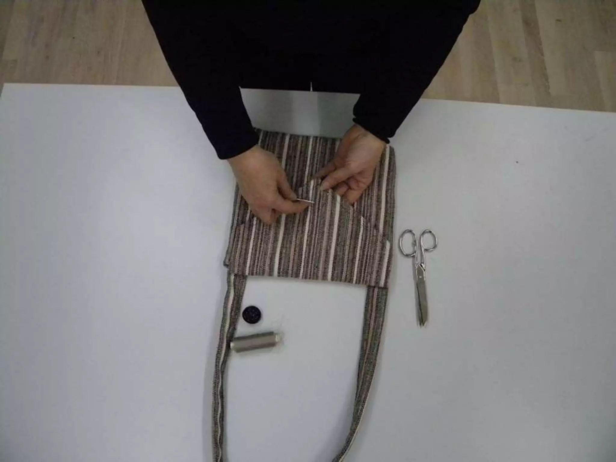 Photo instructions sewing bag work skills