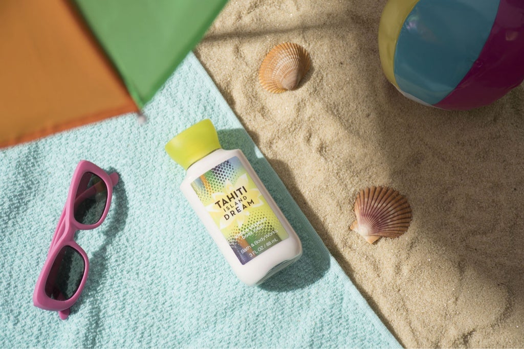 Bath and Body Works Advertisement