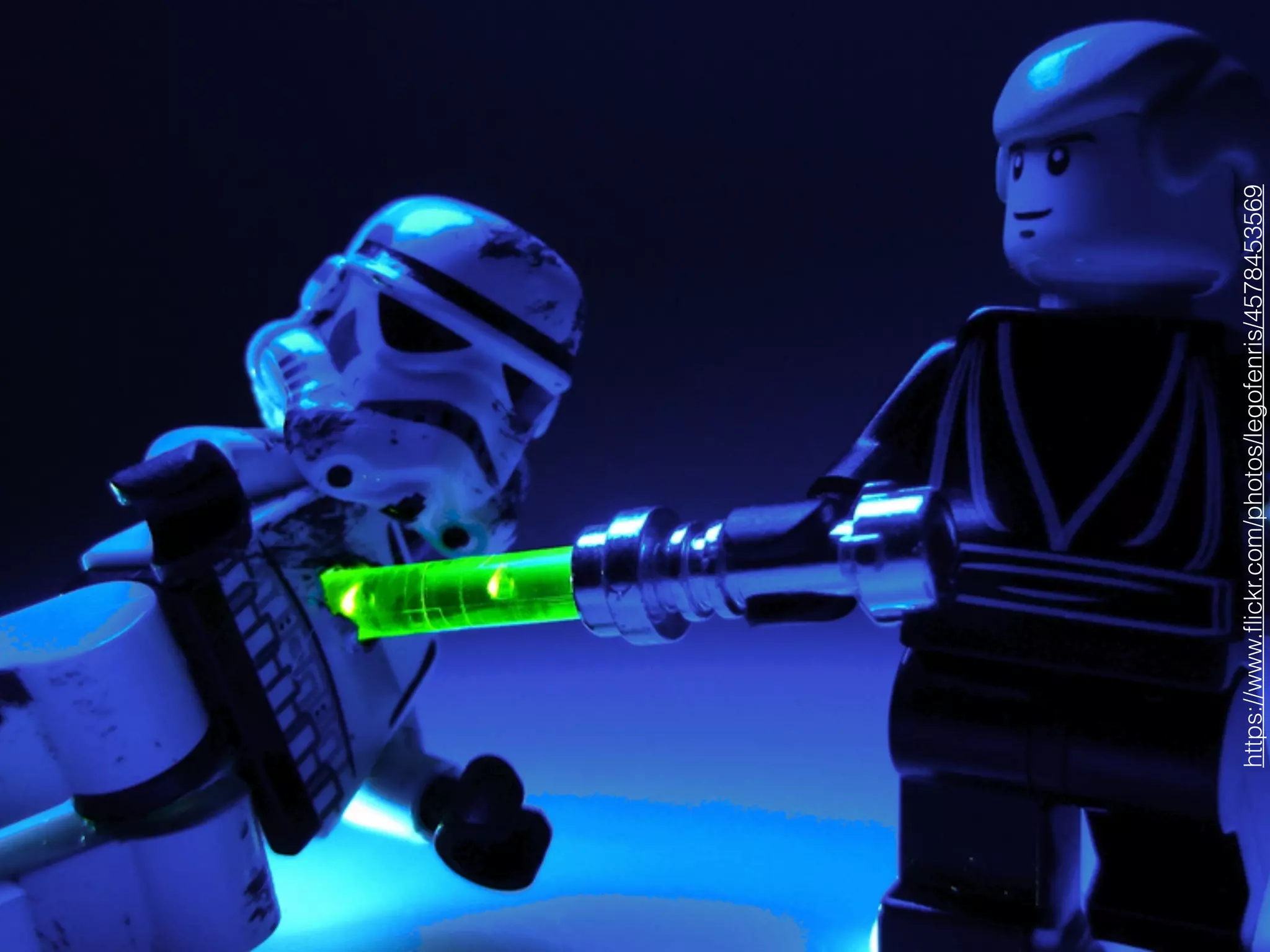 https://www.ﬂickr.com/photos/legofenris/4578453569
 
