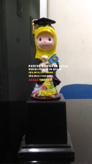 Piala wisuda anak tk dan paud  - Jual Piala Boneka WISUDA / Trophy Boneka 