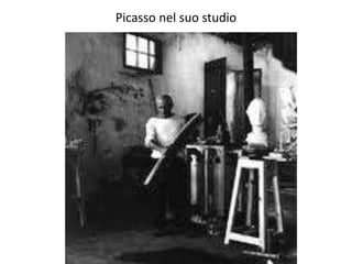 Picasso nel suo studio
 