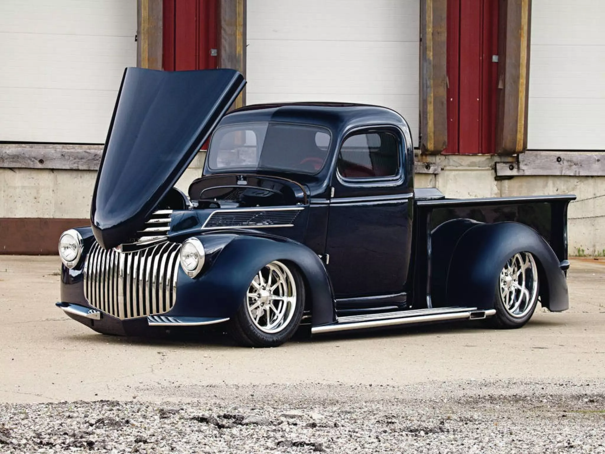 Camionetas antigas e recuperadas