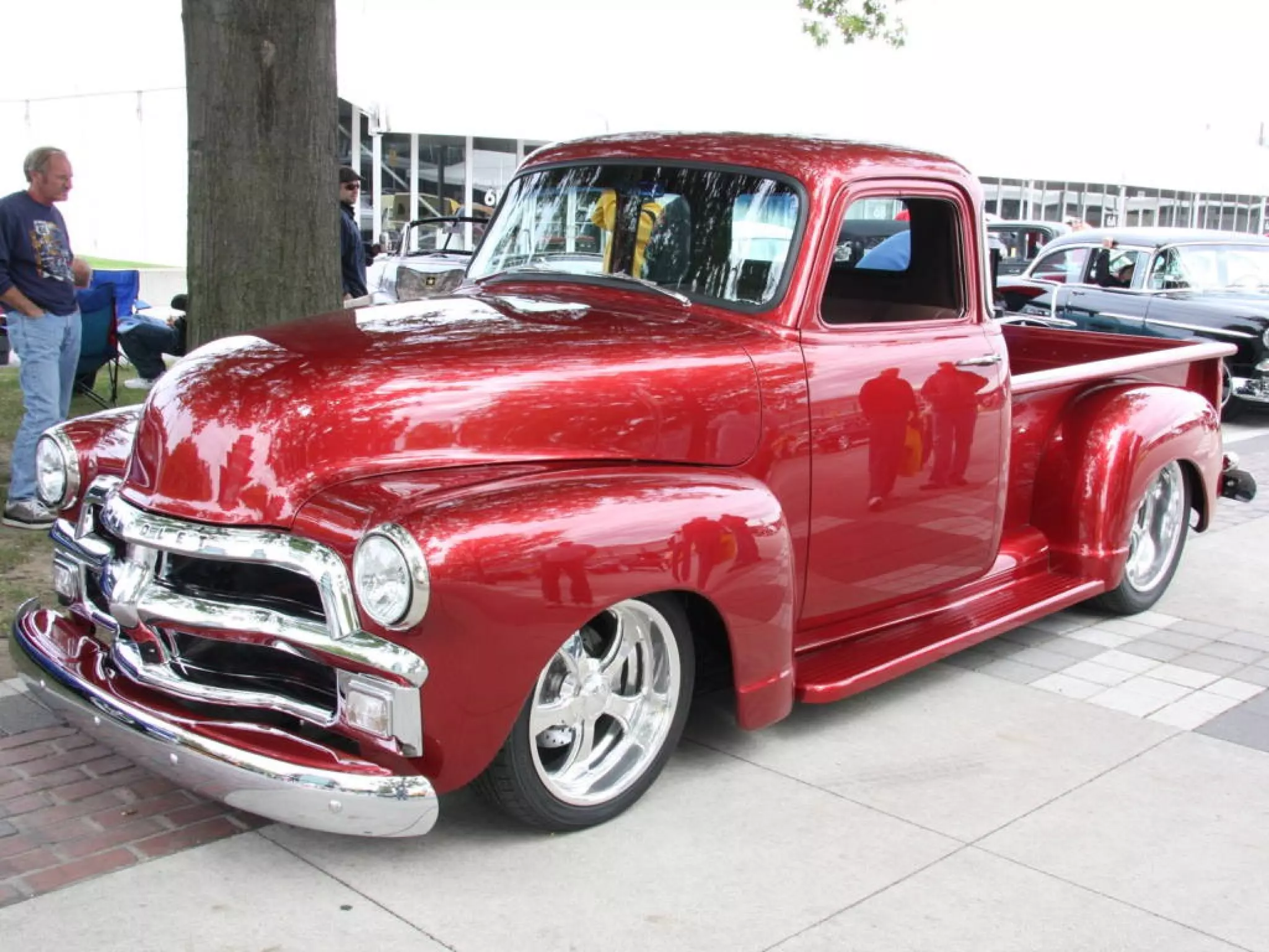 Camionetas antigas e recuperadas