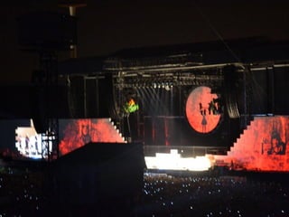 L a g ir a R O G E R W A T E R S T H E
W A L L L IV E , la c u a l a t r a jo
muc ha g e nte b a k a n a s us
c o n c ie r t o s e s lo u lt im o q u e
q u e d a d e la e s e n c ia d e
P in k F lo y d .
 