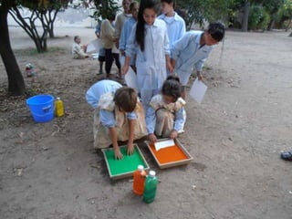 Pintant al jardins de l’escola