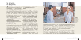 La creación de la Agencia 
75 
primera persona en ser contratada. Los proce-dimientos 
de funcionamiento no pueden ser 
ejemplificados a través de una tipología estándar 
porque la estructura operativa se adecua a los 
diferentes contextos y se caracteriza por la máxi-ma 
flexibilidad. Además, las funciones de las 
Agencias son múltiples y pueden concentrarse o 
no sobre algunas actividades específicas, en 
dependencia de las oportunidades y prioridades 
de las diferentes situaciones. Es necesario subra-yar 
dos aspectos. El primero se refiere a la necesi-dad 
de definir con claridad y desde la fase inicial 
las reglas de funcionamiento de la estructura, con 
el fin de que constituyan un punto de referencia 
para todos los socios. El segundo se refiere a los 
estándares cualitativos, como la transparencia y la 
democracia, que deben ser reafirmados y protegi-dos 
por procedimientos pertinentes. 
También los procedimientos de selección del per-sonal 
técnico generalmente se les confían al 
Director. En este caso también las modalidades 
pueden variar sensiblemente según la situación. 
El personal puede ser contratado externamente o 
Cuando los actores locales han llegado a un 
acuerdo en todos los aspectos del proyecto, se 
suscribe el estatuto de la estructura. Simultánea-mente 
también se elige la Junta Directiva. A partir 
de este momento la Agencia ya no es más un pro-yecto, 
sino una verdadera estructura. La Junta Di-rectiva, 
que asume formalmente las funciones antes 
ejercidas por el Comité promotor, se encargará de 
los ulteriores pasos necesarios para su puesta en 
marcha. 
Se trata ahora de dotar a la Agencia de los instru-mentos 
indispensables para poder funcionar: 
• un Plan operativo a corto plazo 
• la definición de presupuesto tentativo 
• la definición de las modalidades de gestión 
del fondo de crédito 
• los procedimientos de funcionamiento 
• los procedimientos de selección del personal 
• la sede y los equipos 
• la imagen externa inicial 
• la legalización de la Agencia 
El primero de los instrumentos necesarios para el 
funcionamiento de una Agencia es un Plan operati-vo 
a corto plazo, cuya redacción es la primera tarea 
de la Junta Directiva. El Plan operativo contempla 
necesariamente estos aspectos esenciales: 
• las actividades necesarias para dotar a la 
Agencia de los instrumentos indispensables, 
tales como los procedimientos, las sedes y la 
personería jurídica 
• las actividades de formación de los socios y 
del personal técnico a contratar. 
• las primeras actividades de impacto a realizar 
y las actividades de promoción en el 
territorio. 
Por lo que se refiere a los aspectos financieros, estos 
se exponen en forma detallada en el cuarto capítu-lo. 
En síntesis, la Agencia requiere de una inversión 
inicial que cubra los costos de la fase de arranque. 
Esta inversión extraordinaria, aportada por la co-operación 
internacional, permite a la Agencia gene-rar 
o atraer fondos necesarios para su mantenimien-to, 
cubriendo las siguientes modalidades de costos: 
• costos fijos (instalaciones físicas, equipos de 
oficina, iniciativas de promoción, formación 
del personal, organización interna) 
• costos de funcionamiento (salarios, alquileres, 
materiales de consumo, costos corrientes) 
• costos operativos (fondos de crédito para la 
financiación de empresas, costos relativos a 
estudios, capacitación, asistencia técnica). 
Las modalidades de gestión del fondo de crédito 
se describen en el capítulo cuarto. En síntesis, 
para realizar las actividades crediticias la Agencia 
establecerá acuerdos de colaboración con las 
instituciones financieras locales o con sede en el 
territorio. El sistema de crédito constituye sin 
duda un instrumento operativo del cual la 
Agencia debe dotarse desde la fase de arranque, 
para poder sostener financieramente las activi-dades 
productivas locales. 
Generalmente se confía la formulación de los 
procedimientos al Director Técnico, que es la 
74 
La creación 
de la Agencia 
La creación de la Agencia 
El Salvador 
Interior de una 
instalación para 
el almacenamiento 
y torrefacción 
de café, apoyada 
por la Agencia 
de Morazán y por 
las cooperativas 
de pequeños 
productores locales. 
 