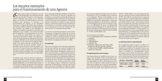 Los recursos necesarios para el funcionamiento de una Agencia 
113 
tos en vías de realización. Desde su inicio, la sede de-berá 
disponer de una Ventanilla para los contactos 
con la población. Deberá contar también con una 
pequeña biblioteca donde se recojan las leyes y los 
reglamentos nacionales, disposiciones comerciales, 
revistas especializadas, textos formativos e informati-vos. 
En las Agencias que operan en territorios exten-sos 
o con dificultades de acceso, es indispensable 
que los técnicos dispongan de un vehículo para rea-lizar 
las actividades de asistencia técnica en el campo. 
En este caso, al presupuesto inicial se deberán añadir 
de 15,000 a 20,000 dólares más. 
Se trata entonces de adquirir: 
• 2 a 3 computadoras (con accesorios, software 
y módem) 
• 1 impresora 
• 1 fotocopiadora 
• 1 teléfono fax 
• escritorios, mesas para reuniones, sillas, 
muebles de oficina, paneles, estantes 
• 1 vehículo 4x4 (15,000 a 20,000 dólares) 
cuando sea necesario. 
El capital operativo de arranque 
Una Agencia alcanza el equilibrio entre costos y en-tradas, 
como promedio, al año de iniciadas las acti-vidades. 
Las entradas más importantes de la estruc-tura 
están ligadas, en efecto, al devengo de los inte-reses 
sobre el capital de crédito inicial. Por tanto, al 
menos para el primer año, el costo de funcionamien-to 
de la Agencia deberá ser sostenido por una inver-sión 
ad hoc que puede variar, según los casos, entre 
50,000 y 120,000 dólares. Esa suma incluye los sala-rios, 
que constituyen el ítem principal (alrededor del 
50-60% del total), las amortizaciones, los gastos de 
funcionamiento y los gastos para iniciar actividades. 
Vale la pena subrayar la necesidad de que la Agencia 
esté dotada, desde su inicio, con modernas tecnolo-gías 
de comunicación, para poder conectarse con las 
redes nacionales e internacionales. Estos gastos, que 
por otra parte resultan competitivos si se comparan 
con la utilización del teléfono y el fax, permiten ace-lerar 
la búsqueda de nuevas potencialidades para el 
desarrollo local y son indispensables en los procesos 
de formación de los operadores de la estructura. Las 
actividades que serán financiadas con este rubro de 
gastos son aquellas indicadas en el capítulo dedicado 
a la fase de arranque de la Agencia. 
La asistencia técnica especializada 
Es un importante rubro de gastos y se refiere a to-das 
aquellas actividades que sirven para situar a la 
Agencia en condiciones de adquirir el know how 
imprescindible para operar de forma autónoma. En 
efecto, es necesario un acompañamiento técnico 
permanente para las fases de promoción, constitu-ción 
y arranque de la estructura cuya duración es de 
por lo menos dos años. El costo de la asistencia téc-nica 
especializada es ilustrado en la siguiente tabla: 
RECURSOS MES/HOMBRE COSTO COSTO 
MÍNIMO MÁXIMO 
EXPERTOS SENIOR 4 MESES 30.000 40.000 
EXPERTOS JUNIOR 24 MESES 36.000 72.000 
TOTAL 28 MESES 66.000 112.000 
VALORES EN DÓLARES 
¿Cuánto cuesta activar una Agencia en un país 
en vías de desarrollo o en transición hacia una 
economía de mercado? Teniendo en cuenta las expe-riencias 
realizadas hasta ahora en los diferentes 
países, una inversión de 450,000 dólares es más que 
suficiente para garantizar el arranque y el 
funcionamiento del conjunto de sus actividades. 
Claro que si se dispone de fondos más consistentes, 
por ejemplo 1 millón de dólares, es posible garantizar 
una extensión más amplia de las actividades de 
crédito y un impacto ocupacional y económico más 
significativo en el territorio. Los fondos necesarios 
para la instalación y el funcionamiento de la estruc-tura, 
en efecto, no varían mucho con respecto a la 
consistencia del fondo de crédito. Una regla impor-tante, 
que ha sido seguida en todas partes en las expe-riencias 
ya realizadas, es la de iniciar las actividades de 
la Agencia con una estructura de pequeñas dimen-siones. 
Esta opción responde a la intención de no 
favorecer la idea de que sin grandes recursos es 
imposible operar, reducir los costos de gestión y, en 
fin, actuar de manera tal que las ampliaciones de la 
estructura operativa corran parejas con el aumento 
del volumen de las actividades y que se correspondan 
con las necesidades específicas que irán desarrollán-dose. 
En muchos casos, antes de activar una Agencia, se 
realizan encuentros y contactos con las cooperaciones 
internacionales operantes en el mismo territorio. Un 
ejemplo significativo es el de Mozambique donde, en 
la Provincia de Manica, la Agencia será activada por 
un programa de desarrollo humano con la participa-ción 
técnica y financiera de la cooperación alemana y 
de la cooperación finlandesa. También en Santo Do-mingo, 
en la Provincia de Valverde, la Agencia será 
activada por un programa de desarrollo humano con 
la participación técnica y financiera de una iniciativa 
de la Unión Europea. Esta estrategia de colaboración 
permite incrementar los fondos con que cuenta la 
Agencia, y reducir la inversión de cada una de las par-tes 
promotoras. La inversión necesaria para promo-ver 
una Agencia está en todo caso al alcance de cual-quier 
proyecto de cooperación internacional. 
Los recursos necesarios para arrancar y poner en fun-cionamiento 
una Agencia lo constituyen, en esencia, 
el capital fijo instalado, el capital para operaciones de 
arranque, los costos de asistencia técnica, los costos 
para la formación de los operadores de la Agencia y, 
naturalmente, el capital para el fondo de crédito. 
El capital fijo 
Para crear una Agencia en la cual operen permanen-temente 
cinco técnicos, los costos de instalación no 
son elevados. El costo de inversión mínimo es de 
10,000 a 15,000 dólares. Obviamente, cuando es posi-ble, 
la estructura puede ser ulteriormente enriqueci-da 
con instrumentos aportados por los socios o por 
donaciones específicas. Las instituciones públicas lo-cales 
ponen la sede a disposición de la Agencia, en la 
mayoría de los casos. En tales casos también deberá 
ser autónoma en sus funciones, para poder contar 
con una imagen propia y también por exigencias 
operativas. Es importante en todos los casos que la 
sede sea decorosa y agradable, decorada con cuadros 
informativos sobre sus funciones y sobre los proyec- 
112 
Los recursos necesarios 
para el funcionamiento de una Agencia 
Los recursos necesarios para el funcionamiento de una Agencia 
 