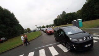 Vendredi 2 septembre, les deux premiers moteurs protos EB Turbo Euro 6.2 sont sortis des lignes. Ces deux
protos sont destinés à tester les évolutions de process qui permettront de produire, dans 10 mois, la
nouvelle version de ce moteur respectant la norme Euro 6.2.
 