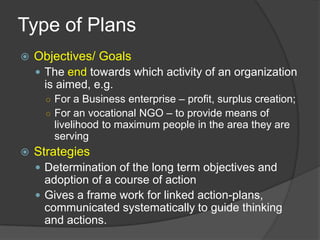 Outputs must adhere to standards to be useful or acceptable to the next subsystem.EnvironmentEnvironment consists of people, organizations and other systems that supply data to or that receive data from the system