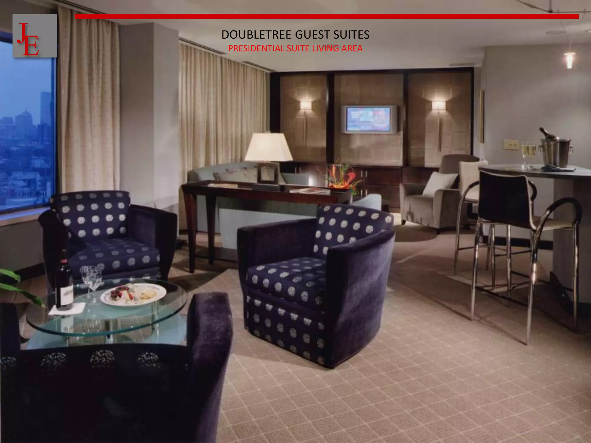J
E
    DOUBLETREE GUEST SUITES
     PRESIDENTIAL SUITE LIVING AREA
 