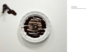 Renato Gosling
Panquequitas, 2021
Caixa de acrílico, panquecas fundidas no latão
 