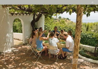 AnnieGriffiths/NationalGeographicImageCollection
Nel Mediterraneo mangiare è mangiare
con qualcuno. Dividere il pane o il cibo
significa fondare e rendere sacre unioni,
legami, rapporti.
 