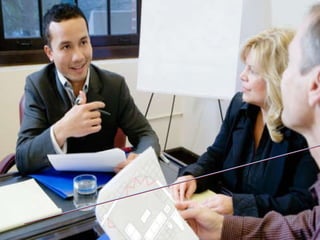 Plazo posterior a la compra durante el cual el vendedor o fabricante garantiza asistencia, mantenimiento o reparación de lo comprado: 