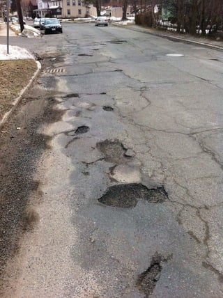 Potholes North Street 09 March 2011