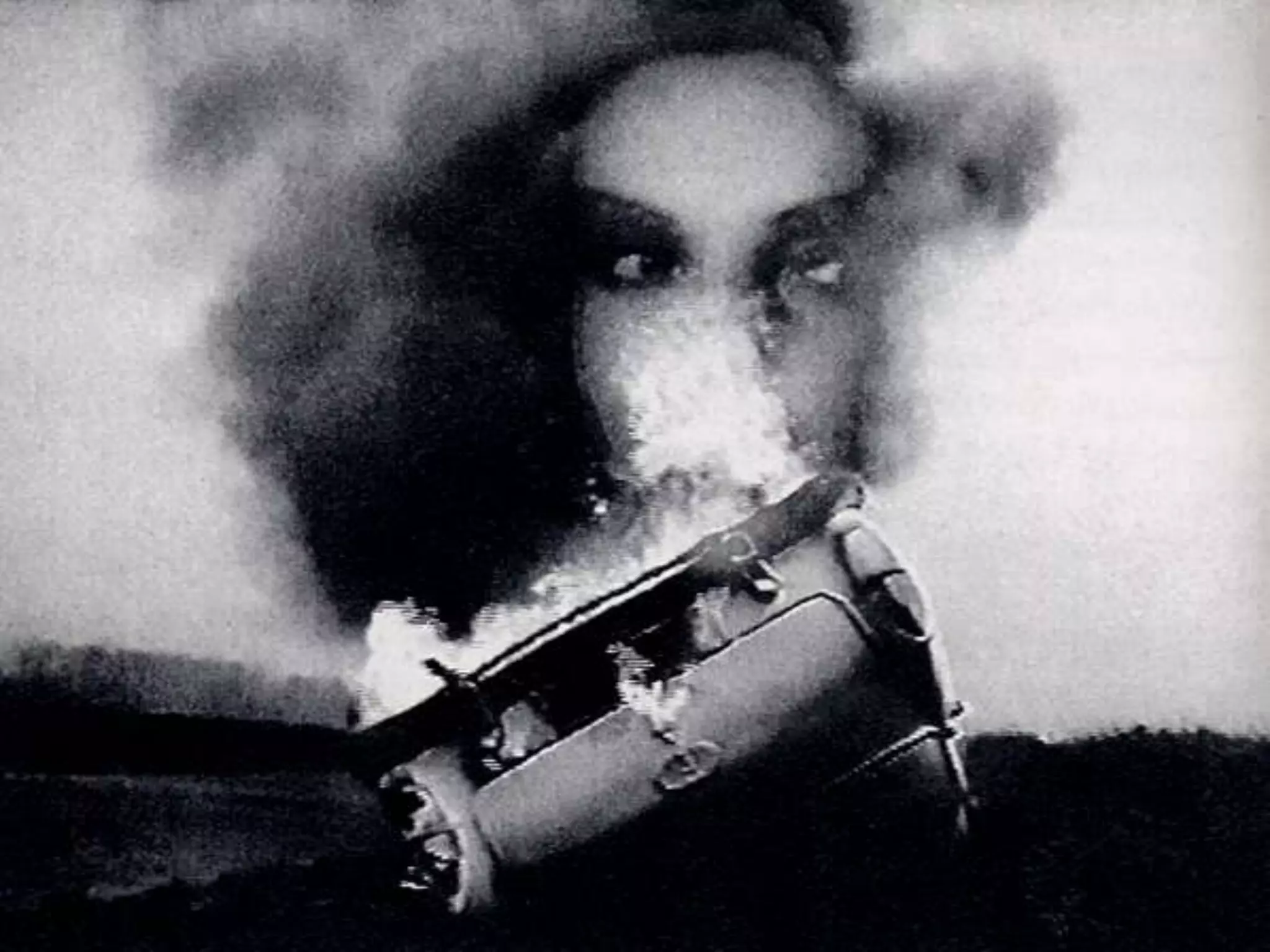 VICTOR BURGIN
• Trabajó en fotografia y cine, y llamó a la
pintura como "práctica anacrónica para
embadurnar tela de algodón".
 