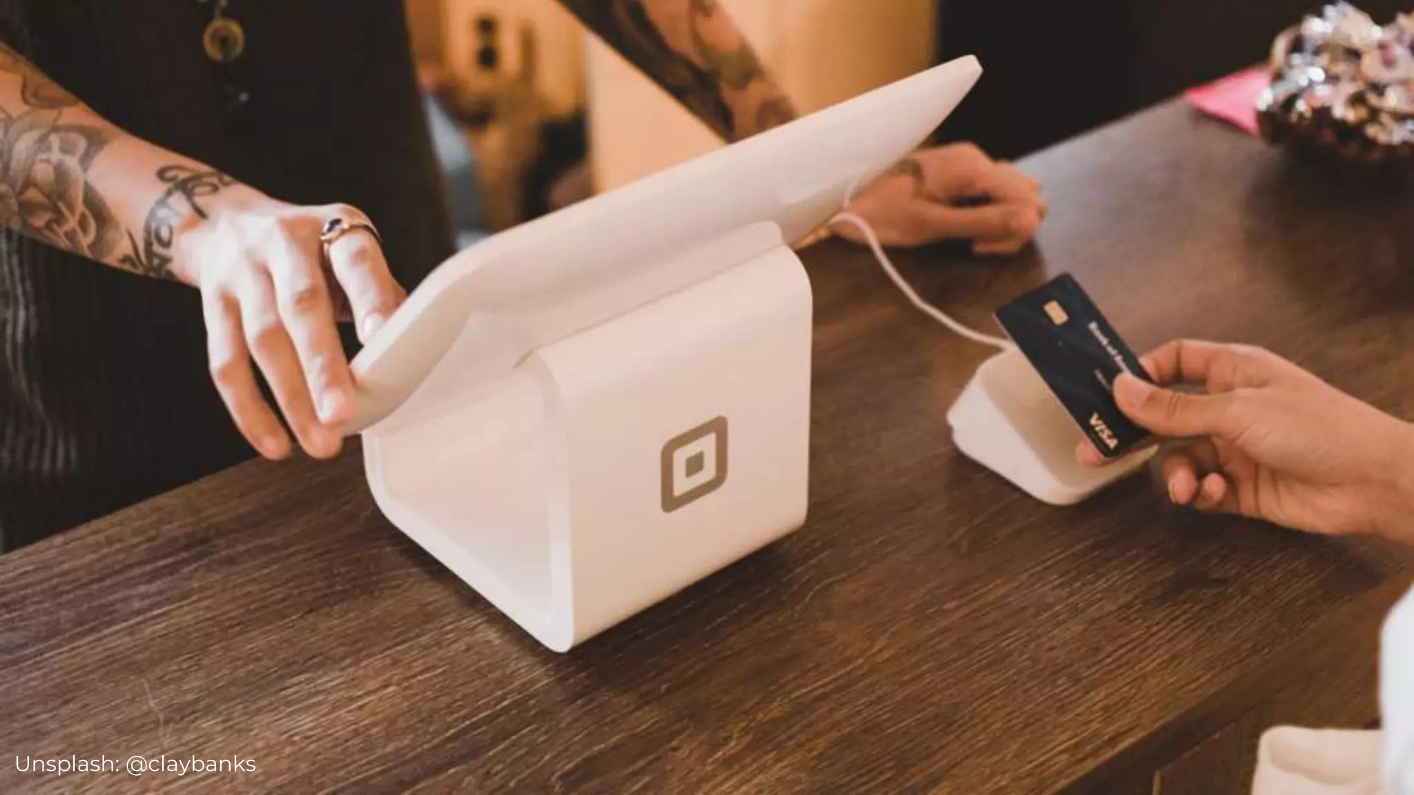 Unsplash: @claybanks 