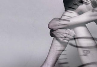 12
Krankhafte Besorgnis um
Figur und Körpergewicht
 