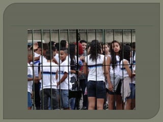 Presenças e imagens dos jovens nas escolas