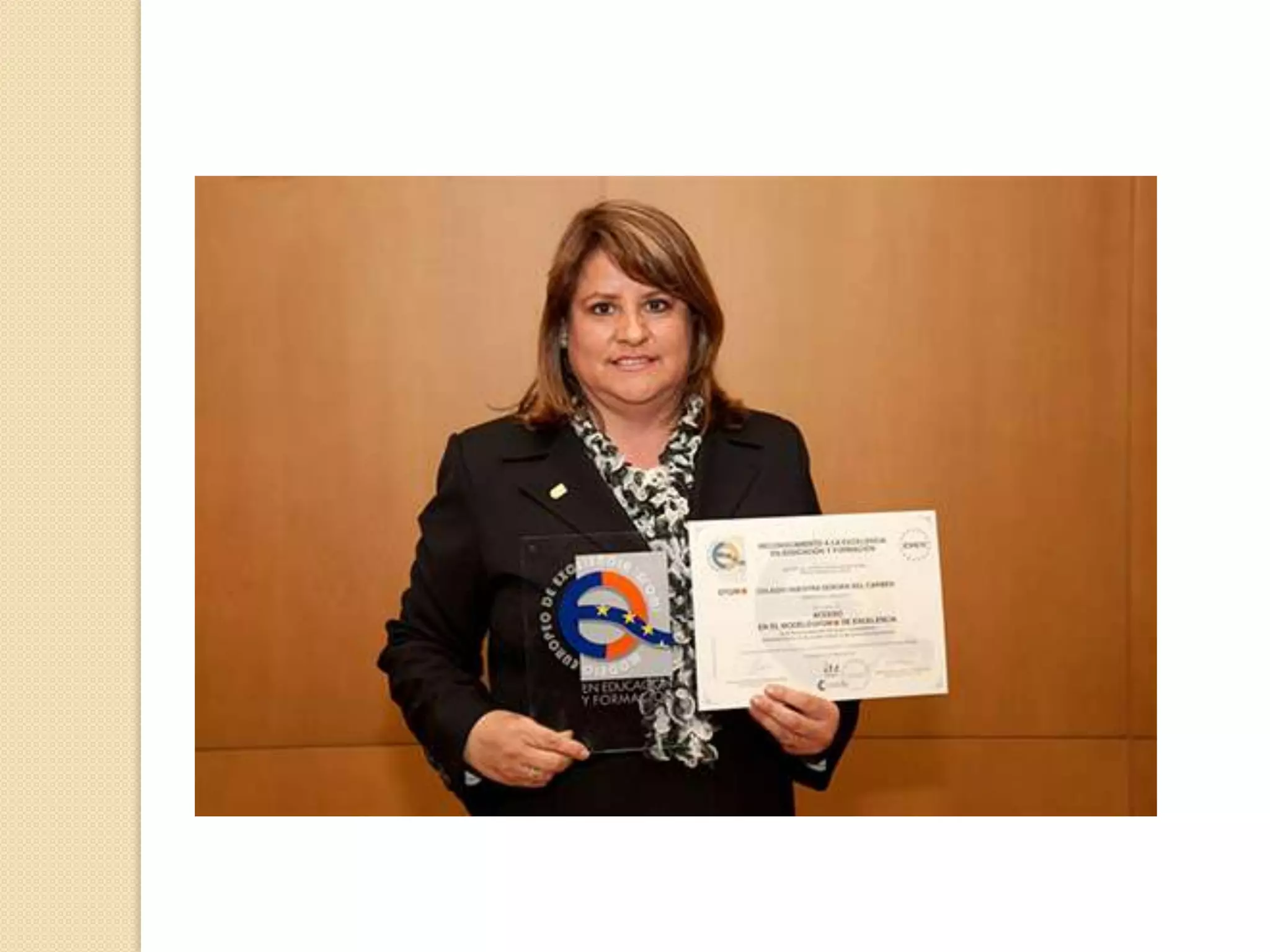 RECONOCIMIENTOS A LA EXCELENCIA EDUCATIVA 2012