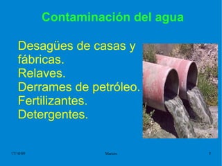 Composición del agua El agua está compuesta por dos átomos de hidrógeno y uno de oxígeno. Su fórmula química es  H 2 O. 