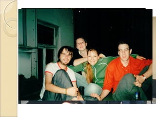 Échate amigosÉchate amigos guirisguiris
Les da pereza hablar español
y siempre están en comunidades de
guiris.
Tienes casa en todas partes.
Prueba a irte de cañas con ellos y
aprovecha, ¡merece la pena!
 