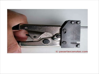 y cierro la herramienta, apretando fuertemente el
mango. El conector ya está fijado al cable.
 