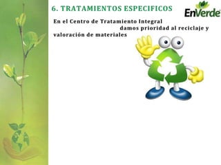 Tapa manual automática para la salida del material.