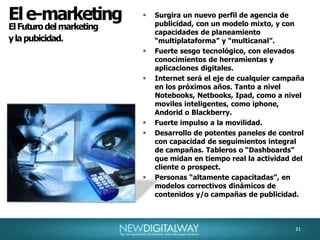 ContenidosChris Anderson y el “Long TailAnderson argumenta que producir contenidos de baja demanda, o aquellos que tienen bajos volumenes de venta, pueden, colectivamente, construir un mercado que compita, o le gane inclusive, a los pocos “best sellers” o productos de ellite.En el caso de Amazon, como vimos en el slide anterior, puesto que libros que en las tiendas, ni siquiera se exhiben, constituyen mas del 50% de sus ventas “online”.Un empleado de Amazon decribe el “Long Tail” de a siguiente manera:“ Estamos vendiendo mas libros ahora de los que no se vendian antes, que de los que mas se vendian antes, ahora”34