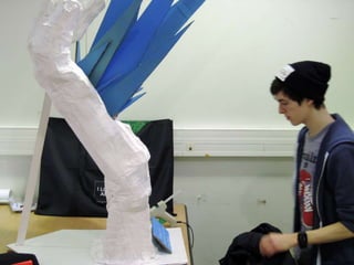 Une sculpture / Un socle