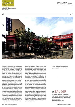 Date : 11 SEPT 15
Pays : France
Périodicité : Hebdomadaire
OJD : 25019
Page de l'article : p.126-127
Page 2/2
CARRE5 0969515400524Tous droits réservés à l'éditeur
Eclairage et sonorisation ont également ete
travailles, l'idée étant d'aligner cet ancien
garage sur les standards d ambiance des
grandes foires internationales Côte Paul-Bert,
les petites maisons qui lui confèrent son
charme font I objet d'une restauration au cas
par cas, leur redonnant leur pimpant Fort du
succes de son restaurant, Philippe Amzalac y
prevoit l'ouverture d'un bar a champagne chic
offrant de surcroît des mets raffines, qui
devraient être signes d'un grand nom de la
cuisine française Et, puisque gastronomie et
objets d art font décidément bon menage,
Jean-Michel Wilmotte réalise, toujours a Paul
Bert, le stand de Laurence Bonnel, compagne
de Yannick Aliène, le chef multi-etoile Ajou-
tons que le 6 juin dernier, le célèbre agitateur
de tendances culinaires, Fooding, fêtait ses
15 ans a Paul Bert Serpette L'événementiel est
un autre axe privilégie par l'institution La
lumiere sera, la thématique de la traditionnelle
Fete des Puces de la rentree Pour la soiree du
vendredi 18 septembre, accessible unique
ment sur invitation, Paul Bert Serpette ne se
contentera pas d'illuminer ses allées, des
acteurs et artistes étant convies On promet
même une cantatrice, juchée sur une robe
démesurée Une réminiscence de la Reine de
la nuit imaginée par Bob Wilson, pour La Flûte
enchantée i On le sait, la musique adoucit les
mœurs, et Paul Bert Serpette en avait bien
besoin i Ayant hérite d une situation tendue
avec les marchands laissée par le groupe Gros-
venor, Jean-Cyrille Boutmy a joue la carte de
l'apaisement Sur les deux cents proces ou
contentieux concernant les baux et les charges
en cours a son arrivée, seuls trois n ont pas
trouve de resolution L entrepreneur fort de
son experience numerique a fait developper
un site Internet, qui outre des actualites des
informations et une newsletter bimensuelle
propose une plate forme de e commerce Sa
mouture en anglais va etre lancée de maniere
imminente, afin de repondre a la demande
internationale Preuve de la nouvelle attracti
vite du lieu alors que, une fois leur reconnais
sance acquise,des marchands abandonnent les
Puces pour s installer dans quèlques hauts lieux
parisiens, l'un d'eux, Edouard de La Marque, sis
rue des Saints-Pères dans le Carre Rive Gauche
s'offre un nouvel espace a Paul-Bert Un renver
sèment de tendance •
La cour Serpette et I entree du parkin
apres travaux © PHOTO CHRIST AN BAPAJA
ÀSAVOIR
Du vendredi 18 au lundi 21 septembre,
« Les Puces en Lumiere », la Nuit des Puces
a Paul Bert Serpette HO rue des Rosiers
93400 Saint Ouen
www pauIbert serpette com
 