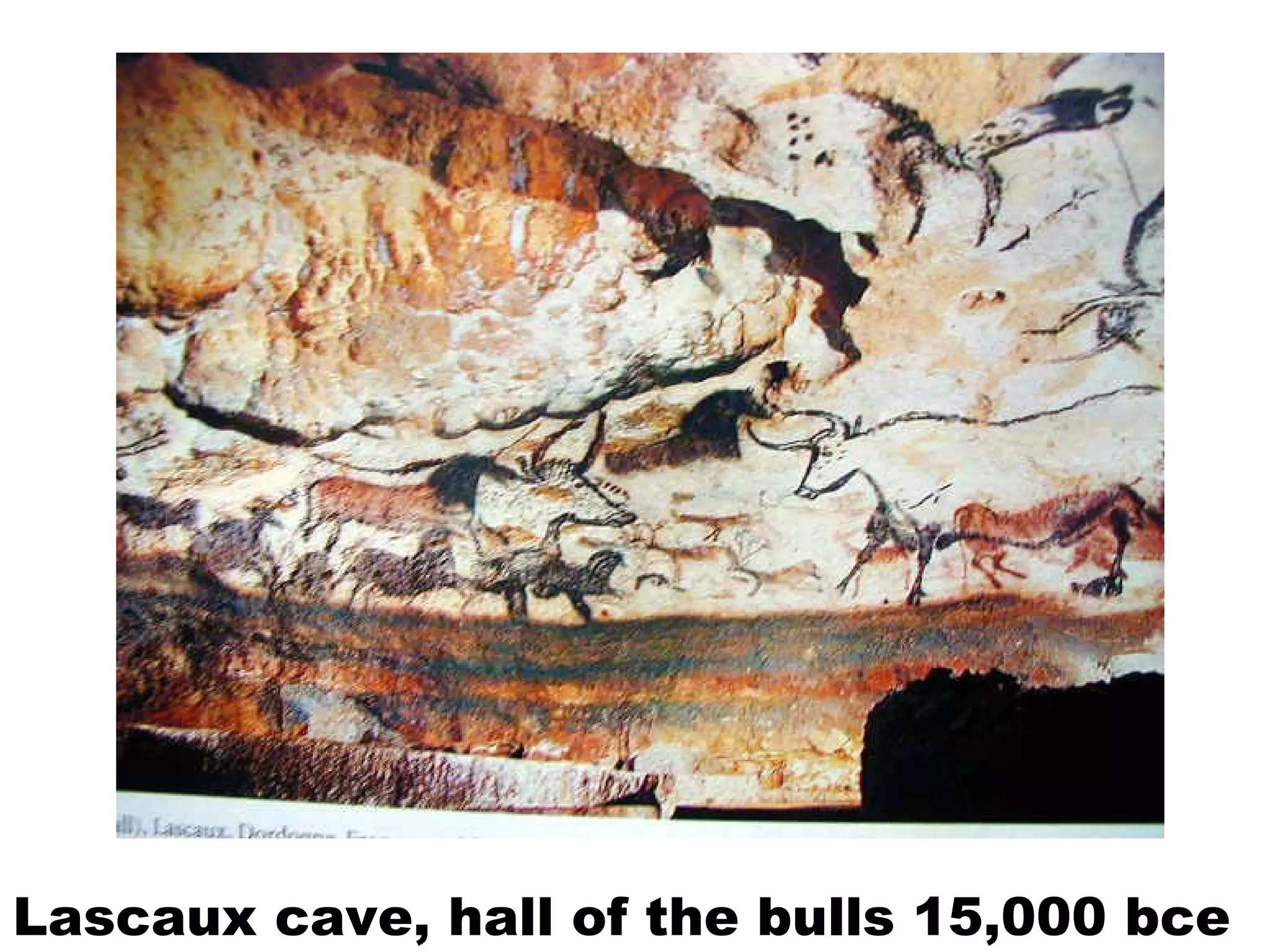 Lascaux cave, hall of the bulls 15,000 bce 