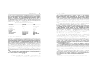 Equilibrio Vuf'our-Liquid 32
el "caballo de batalla de las industrias químicas". A pesar de la aparición de procesos de separación más
nuevos y avanzados, la destilación sigue siendo la técnica de separación de mezclas y soluciones líquidas más
utilizada (Fair, 1988; Kunesh et al., 1995). El coste estimado de la producción anual mundial de columnas de
destilación era de 524.000 millones de dólares hace unos diez años, según Porier (1995). En la Tabla 7.1 se
citan algunos ejemplos comunes de aplicaciones de la destilación fraccionada. Aquí discutiremos brevemente
los principios básicos del cálculo y diseño de la destilación. Hay algunos libros excelentes que tratan el tema
con detalle (Billet, 1985, 1995; Kister, 1989, 1992; Stichlmair y Fair, 1998).
Tabla 7.1 Algunos ejemplos de separación de mezclas líquidas por destilación
522 Chapfet 7 Dislilluiiun
tiene dos grados de libertad. El número total de parámetros y variables es de cuatro: temperatura,
presión total, composición del líquido y composición del vapor. Dado que el número de grados de
libertad ( F ) es 2, es necesario fijar dos de estas cuatro magnitudes para definir el sistema en equilibrio.
Así, si la temperatura y la presión son fijas, las composiciones líquida y vapor serán automáticamente
fijas (es decir, sólo puede haber un conjunto de composiciones líquida y vapor para el que la presión
total ejercida en el espacio de vapor sea igual a la presión dada a la temperatura dada). Del mismo modo,
si la temperatura y la composición del líquido son fijas, la presión total y las composiciones del vapor se
fijarán automáticamente si el sistema está en equilibrio. La extensión a un sistema multicomponente no
es difícil.
Los equilibrios vapor-líquido constituyen la base física de la separación de una mezcla por destilación.
La mayor concentración de componente(s) más volátil(es) en la fase de vapor en comparación con el
Orude petróleo Óxido
de etileno/agua
Acrilonitamater
Slyrene/Ethylbenzene
Benceno/Etil benceno/otros
Propileno/Propano
EthanoMater
Acetic aciô'Acetic anhydnde Air
Anilina/Nitrobenceno
Refinería Varios productos petrolíferos
Petroquímica Óxido de etileno
dv Acrilonitrilo
-dv Estireno
dv Etilbenceno
de ^ropyIene
Fermentación/Destilación Etanol
Planta de anhídrido acético Anhídrido acético
Planta de separación de aire Nitrógeno, Oxígeno, Argón
Planta de anilina Anilina
hace posible la separación por destilación (véanse los datos i-y del sistema metanol-agua del Ejemplo
7.15). Para diseñar forma fiable una columna de destilación es esencial disponer de datos VLE precisos. Si
los datos experimentales no están disponibles (esto ocurre frecuentemente para sistemas
multicomponentes), se puede adoptar un método predictivo adecuado (por ejemplo, el método UNIFAC)
para el cálculo de los datos de equilibrio. A continuación describiremos un sencillo montaje
experimental para la determinación del equilibrio vapor-líquido en el laboratorio. A continuación se
describirán los tipos comunes de relaciones de equilibrio que presentan diversas mezclas líquidas.
7.1.1 Determinación experimental del equilibrio vapor-líquido (VLE)
Se han ideado diferentes tipos de montajes experimentales para medir la composición y la
temperatura/presión de las fases líquida y vapor en equilibrio. Las funciones básicas de un stiII de
equilibrio son vaporizar continuamente una mezcla líquida, condensar todo el vapor en un condensador
7.1 EQUILIBRIO VAPOR-LÍQUIDO
La separación de una mezcla por destilación se basa en la equilibrada de los componentes entre las fases
líquida y vapor. El conocimiento del equilibrio vapor-líquido es, por lo tanto, esencial para la comprensión de
los principios de la destilación. Consideremos una solución acuosa de etanol tomada en un recipiente cerrado
como el que se muestra en la Figura 4.1. La solución se hierve durante algún tiempo y el vapor junto con el
aire que se encuentra en el espacio por encima del líquido se expulsa a través de una váIvula, de forma que el
recipiente contiene ahora sólo moléculas de etanol y agua. Se cierra la válvula y introduce el recipiente en un
baño a temperatura constante. ¿Qué esperamos que ocurra? Con tiempo suficiente, el sistema alcanza el
equilibrio y las composiciones de líquido y vapor, así como la presión total en el espacio de vapor (es decir, la
presión total ejercida por la solución) alcanzan valores únicos. Ahora saca el recipiente del baño, introduce en
una cierta cantidad de etanol (o agua) y se vuelve a mantener el recipiente a la misma temperatura en el baño.
El sistema alcanzará un nuevo estado de equilibrio, es decir, tendrá un conjunto diferente de concentraciones
de líquido y vapor y una nueva presión total en el espacio de vapor. En una serie condiciones, la composición
del vapor de equilibrio aproxima a la composición del líquido, lo que se denomina equilibrio líquido-vapor
(EVP).
Pero, ¿qué se entiende por "un conjunto dado de condiciones"? La respuesta nos la da la regla de
fase de Gibb (ya comentada en el capítulo 4) expresada como
F= C - P 2 (7.1)
En el ejemplo anterior de equilibrio en el sistema etanol-agua, el número de componentes, C= 2; el
número de fases, P -- 2 (la fase vapor y la fase líquida). Por tanto, F -- 2 y el sistema
(utilizando un refrigerante adecuado) y reciclar el condensado al alambique o al flash de ebullición. Este tipo
de aparato se denomina "destilador de recirculación de líquido". Una alcanzado el equilibrio, se extrae una
muestra del líquido del destilador y se analiza para determinar la composición del líquido (x, fracción molar).
Se analiza una muestra del condensado (que tiene la misma composición que la del vapor) para obtener la
composición del vapor en equilibrio' (y*, fracción molar). Los experimentos se repiten con mezclas líquidas
de diferentes composiciones para generar los datos de equilibrio vapor-líquido (datos i-y*) que cubren toda la
gama de composición del binario (0 S i ñ 1).
Una primera del aparato utilizado con este fin es el "alambique O thmer", ideado por D.F. Othmer ya en
1928. De vez en cuando se han sugerido diversas modificaciones de este aparato, por ejemplo, el alambique
Colburn, el alambique Gillespie, el alambique Scheeline y Gilliland, etc. Dos fuentes comunes de error en los
experimentos son: (i) sobrecalentamiento del líquido (como resultado, el termopar/ termómetro indica una
temperatura de ebullición errónea de la mezcla líquida); (ü) pérdida de calor del alambique o del matraz de
ebullición que provoca la condensación parcial del vapor antes de que salga del matraz de ebullición. En la
figura 7.2 se describe una versión mejorada del alambique Gillespie (Yuan y Lu, 1963) que presenta estos
problemas.
Se introduce una mezcla líquida en el matraz de ebullición (B) que está provisto de una bobina de
calentamiento eléctrico interna (H ) dentro de una vaina de vidrio (G ). La mezcla líquido-vapor fluye a
través del tubo vertical P (a veces denominado "bomba de Cottrell") y entra en la cámara de equilibrio (E) en
la que las fases de vapor y líquido se separan y alcanzan el equilibrio. El líquido fluye hacia la
A menudo se utiliza un srar (") para indicar el valor de equilibrio; x e I' se refieren a l mero volátil en un binario.
Fœci/Gomponentes
 