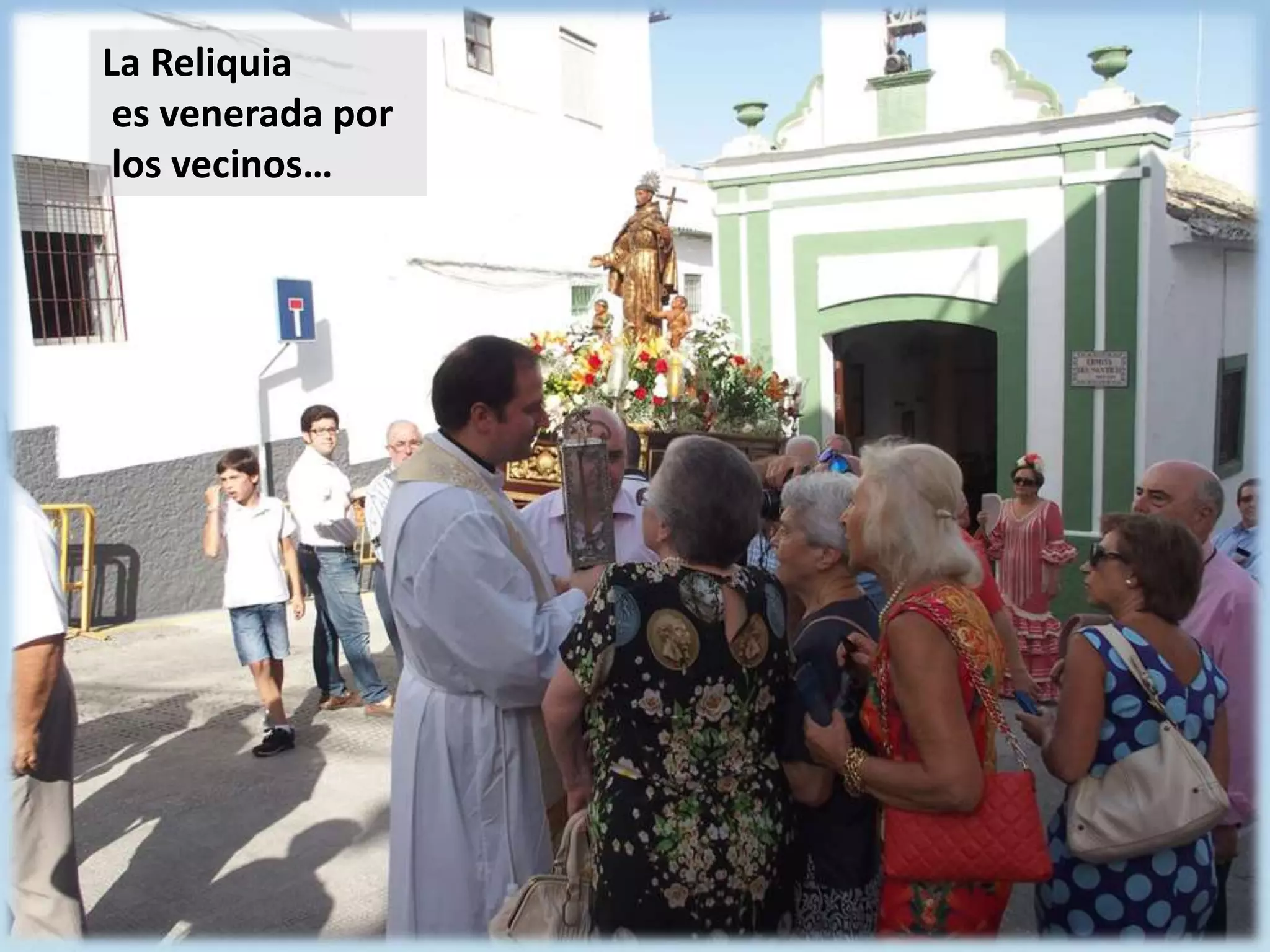 LA RELIQUIA DE SAN FRANCISCO SOLANO DE LA PUEBLA DE CASTRO ACOMPAÑA, EN  PROCESIÓN, AL SANTICO POR MONTILLA, DESE SU ERMITA HASTA LA IGLESIA  PARROQUIAL DE SANTIAGO APÓSTOL DE MONTILLA. 17 de
