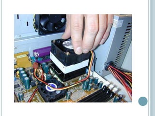 Memoria RAM (random-access memory)	Es donde el computador guarda los datos que está utilizando en el momento presente. El almacenamiento es considerado temporal por que los datos y programas permanecen en ella mientras que la computadora este encendida o no sea reiniciada.