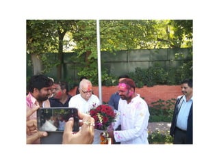 दक्षिण दिल्ली से बीजेपी उम्मीदवार रमेश विधूड़ी ने कैसे मनाई होली। देखें तस्वीरें 