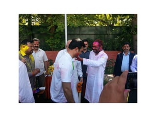 दक्षिण दिल्ली से बीजेपी उम्मीदवार रमेश विधूड़ी ने कैसे मनाई होली। देखें तस्वीरें 